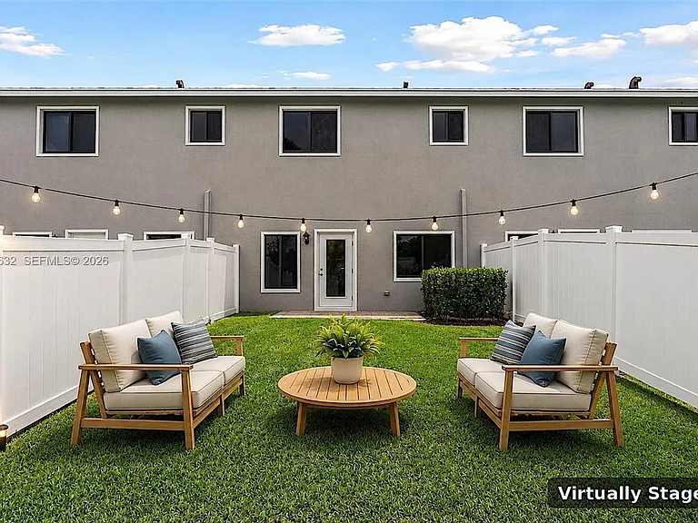 4825 Dillion St — Photo 58