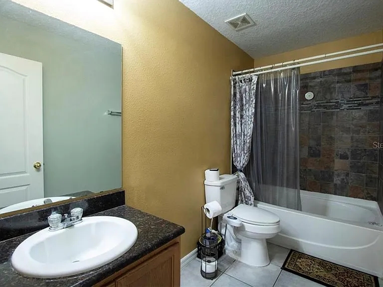 1412 Blackwater Pond Dr — Photo 20