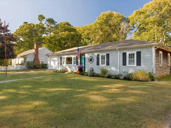 19 Joe Lincoln Road, West Harwich, MA 02671