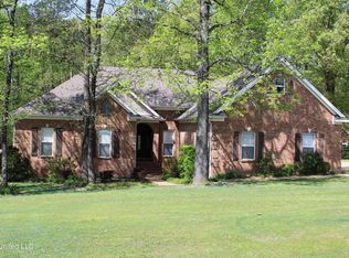 3463 Cypress Plantation Rd, Olive Branch, MS 38654