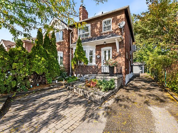 2nd image of 770 Eglinton Ave E