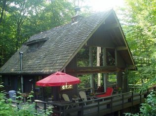 55 Woodland Clove Rd, Phoenicia, NY 12464