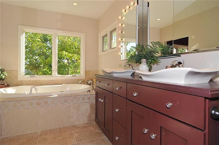 1st image of 50 Glenbrook Dr