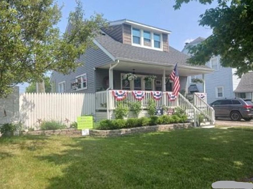 1st image of 3358 Royal Ave