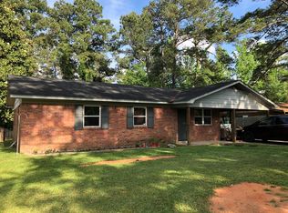 610 Rawls Springs Loop Rd, Hattiesburg, MS 39402