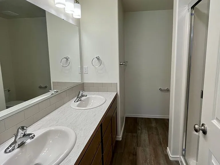 3758 S Roosevelt Pl — Photo 8