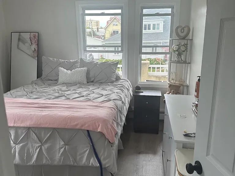 61 W Walnut St #UPPER — Photo 9