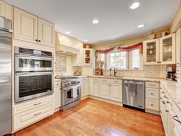 2nd image of 2024 Miner St