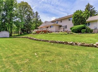 7 Hillside Dr, New City, NY 10956