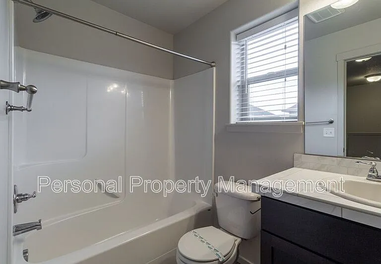 1311 NE 82nd Way — Photo 13