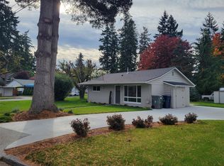 805 Newport Ct NE, Renton, WA 98056