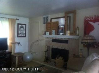8950 Forest Village Dr, Anchorage, AK 99502