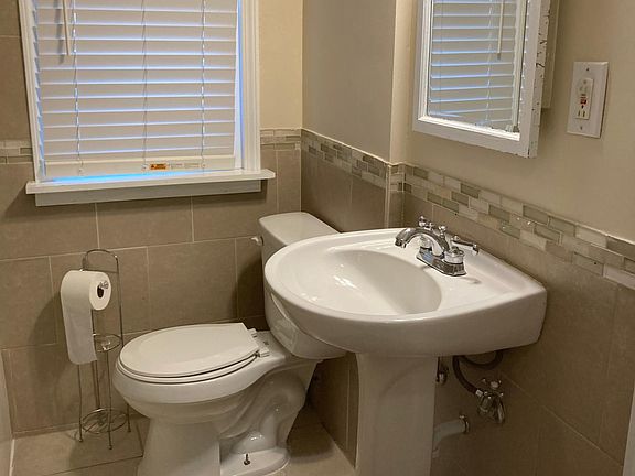 5th image of 21446 Avon Ln