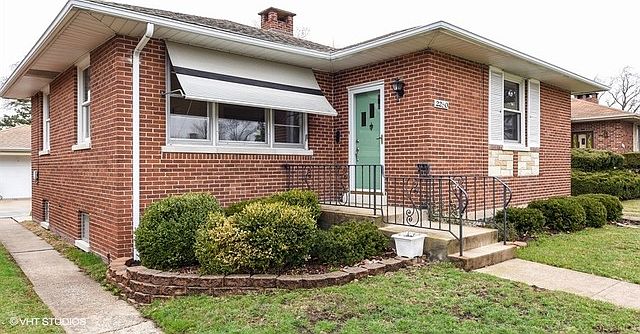 1st image of 2250 Hawthorne Ave