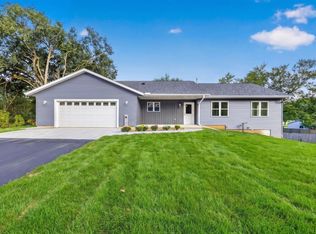 2422 E Hill Dr, Fitchburg, WI 53711