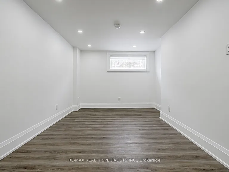 12 Deeth Dr #BASEMENT — Photo 17