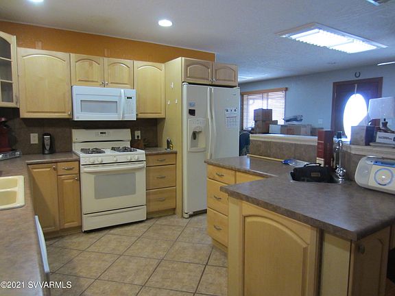 5th image of 1588 S Glenbar Dr