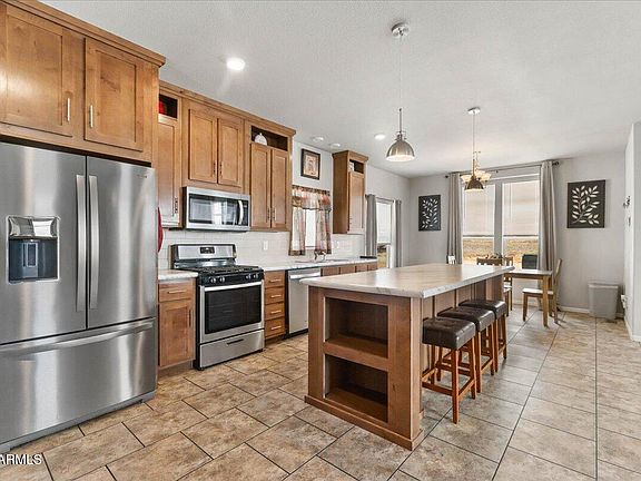 5th image of 24460 N MARBLEHEAD Avenue