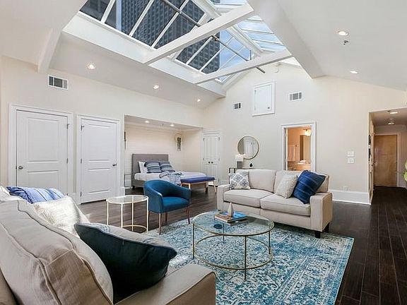2nd image of 339 Carondelet St #4F