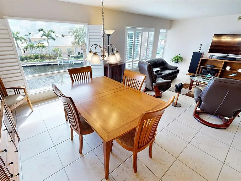 4C Colony Point Dr #4C — Photo 26