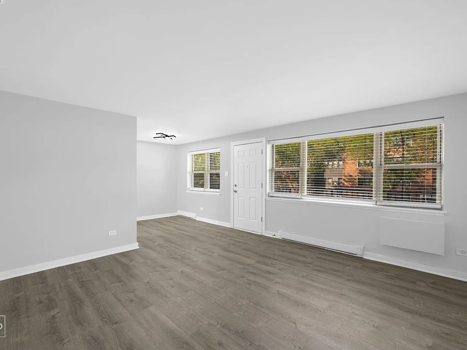 7800 S South Shore Dr — Photo 3