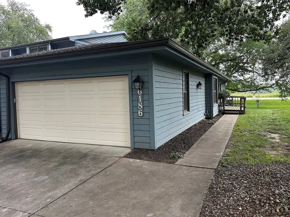 6186 Terrace Dr #7, Johnston, IA 50131