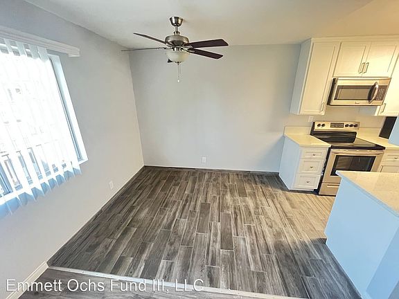 3rd image of 11620 Mayfield Ave APT 313