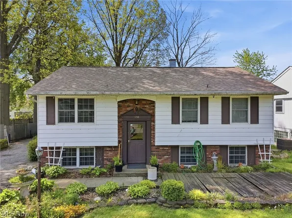 1358 E 27th St, Ashtabula, OH 44004