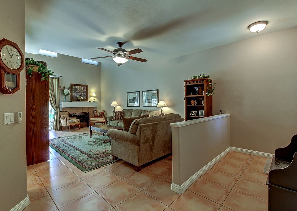 1st image of 104 Gauguin Cir #70