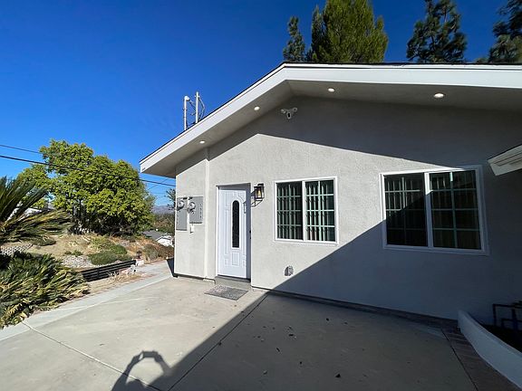 4th image of 5908 McDonie Ave
