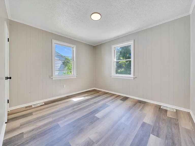 231 Jordan St — Photo 7