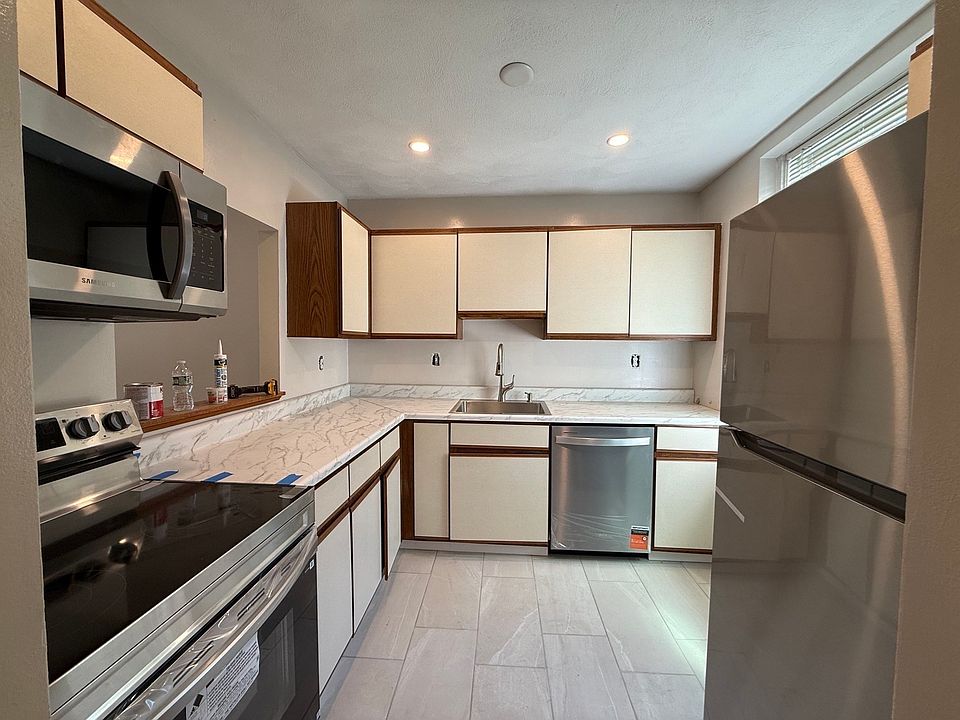 1st image of 88 Gordon St APT 304