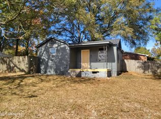 761 W Main St, Senatobia, MS 38668