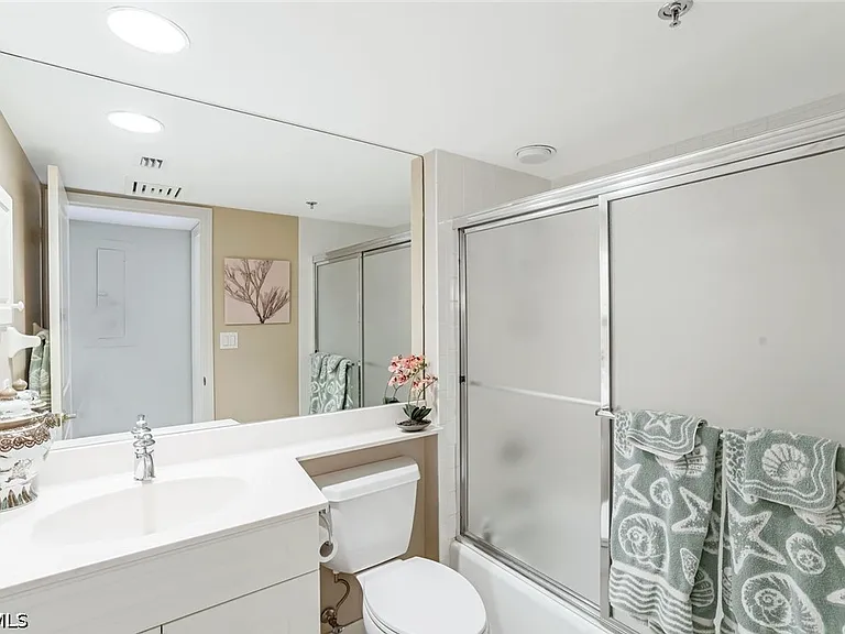 26235 Hickory Blvd #7B — Photo 20