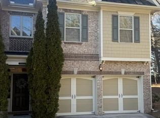 7900 Glisten Ave, Sandy Springs, GA 30328
