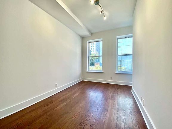 3rd image of 666 Franklin Ave #A2