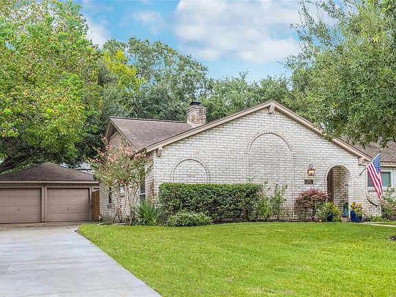 3rd image of 12446 Stafford Springs Dr