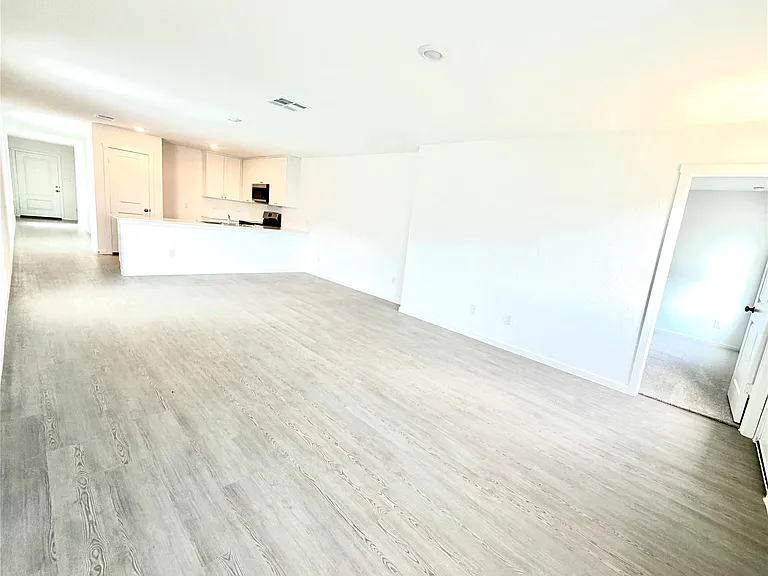 449 Jones Beach Ln — Photo 5