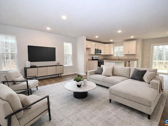 2nd image of 423 Amick Rd #Aw2