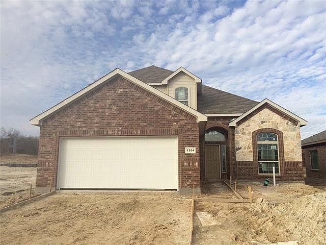 1st image of 1204 Vaughna Dr