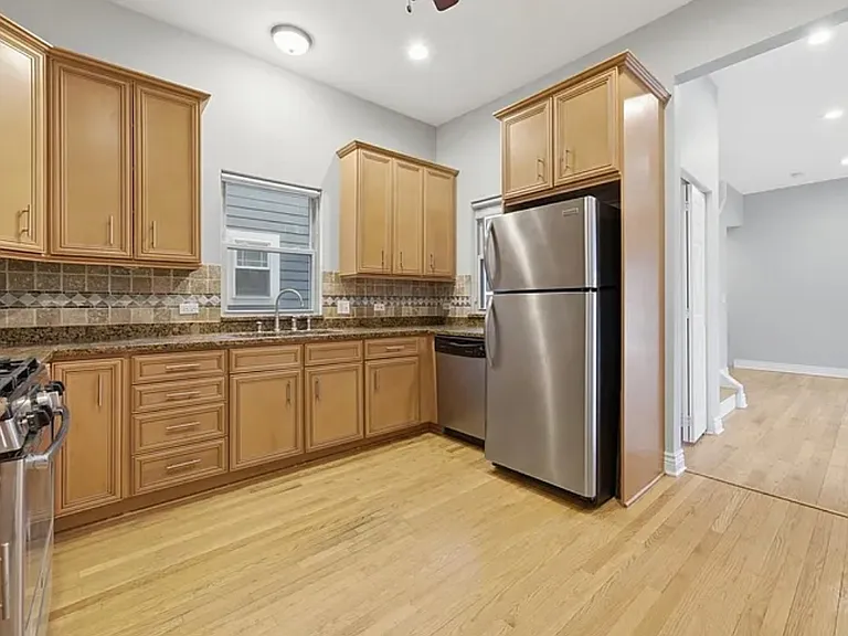 4545 N Lawndale Ave — Photo 6