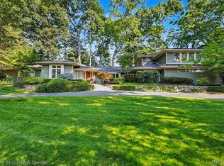 6130 Idlewyle Rd, Bloomfield Hills, MI 48301
