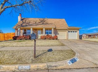 1001 S Patterson Dr, Moore, OK 73160