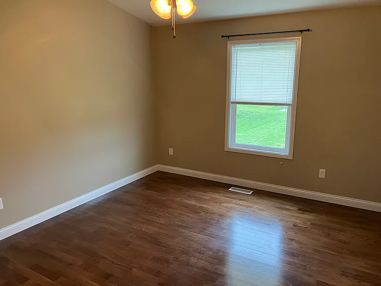 147 Shadow Pointe Dr — Photo 9