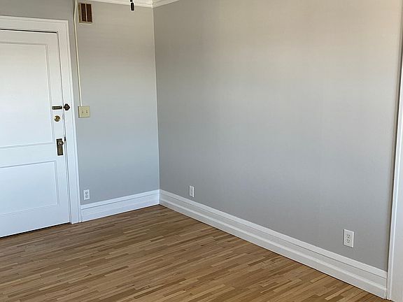 3rd image of 1564 Randolph Ave #111