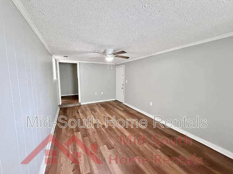 4627 Crystal Springs Dr — Photo 12