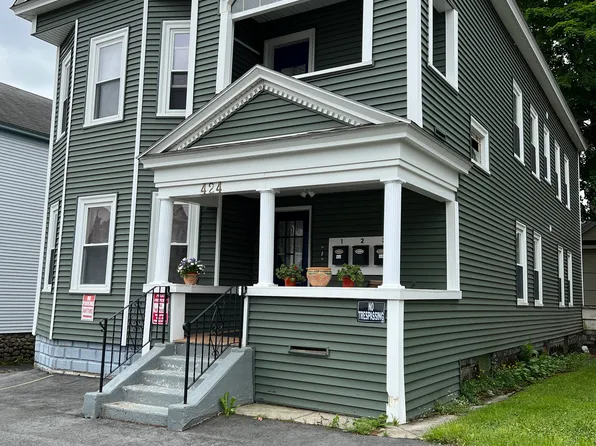 424 Chandler St, Worcester, MA