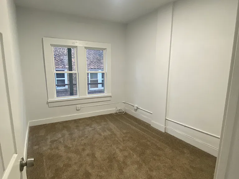13000 Buckeye Rd #10 — Photo 7
