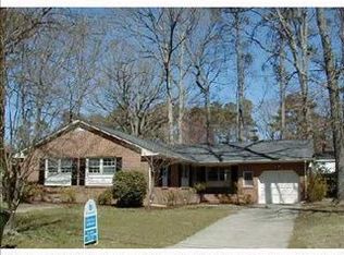 140 Moline Dr, Newport News, VA 23606