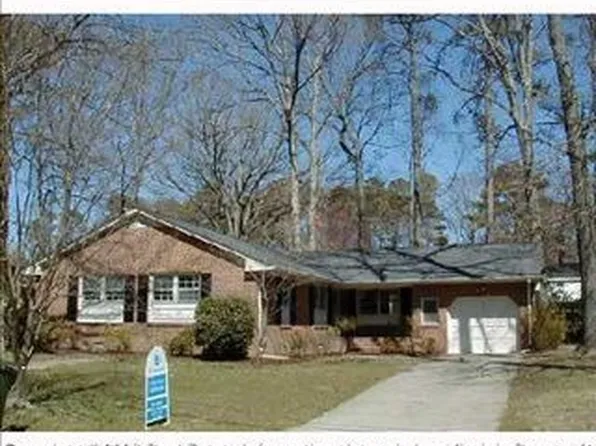 140 Moline Dr, Newport News, VA 23606